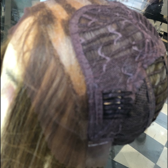 Blond is sold out but I have aburn in color 27/30/33 Short bob - Picture 8 of 8